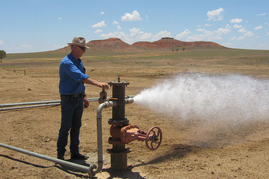 water-waste-and-etiquette-when-visiting-the-outback