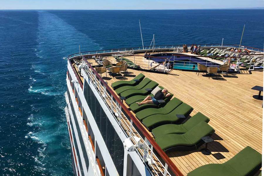 7 Reasons to Make a Cruise Your Next Destination | Snowys Blog